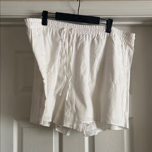 Express NWT Lightweight White Linen Blend Elastic Waist Shorts